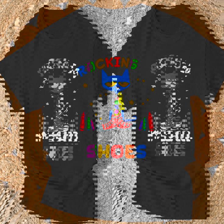 Cat-Rocking I N My-School-Shoes-Back To-School-Cat-Lover T-Shirt Gifts for Old Men