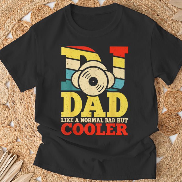 Dj Dad Like A Normal Dad But Cooler T-Shirt Geschenke für alte Männer