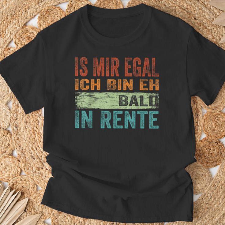 Ist Mir Egal Ich Bin Eh Bald In Retire T-Shirt Geschenke für alte Männer