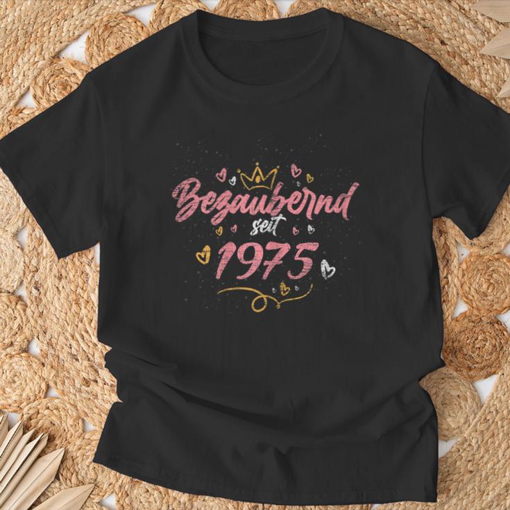 Ladies Charming Since 1975 45Th Birthday T-Shirt Geschenke für alte Männer