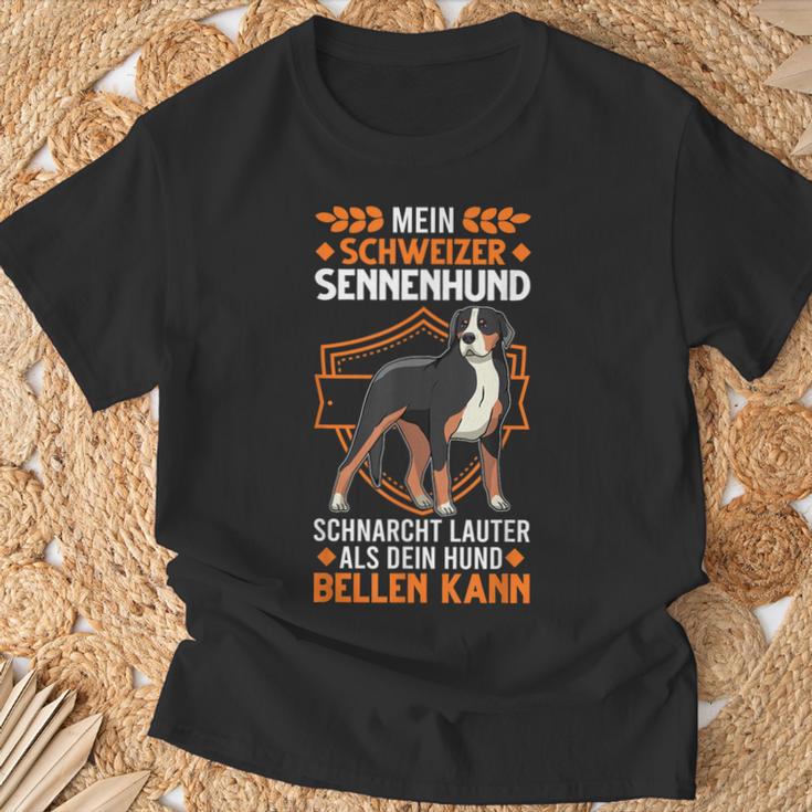 Large Swiss Mountain Dog Snoring Swiss Dog T-Shirt Geschenke für alte Männer