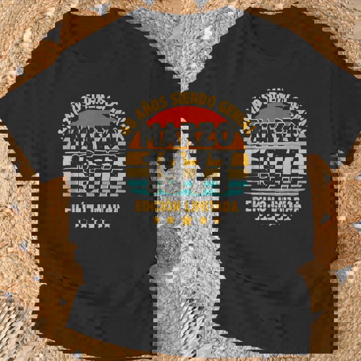 Marzo 1977 48 Años Hombre Cumpleaños Regalo Marzo 1977 Camiseta unisex Regalos para ancianos