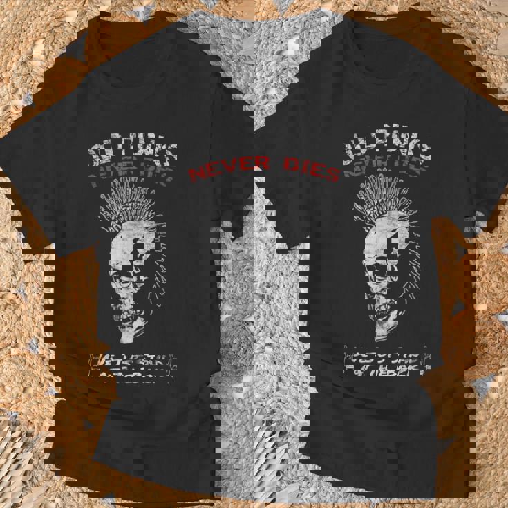 Old Punks Never Dies Punk Rock Music & Punks Camiseta unisex Regalos para ancianos