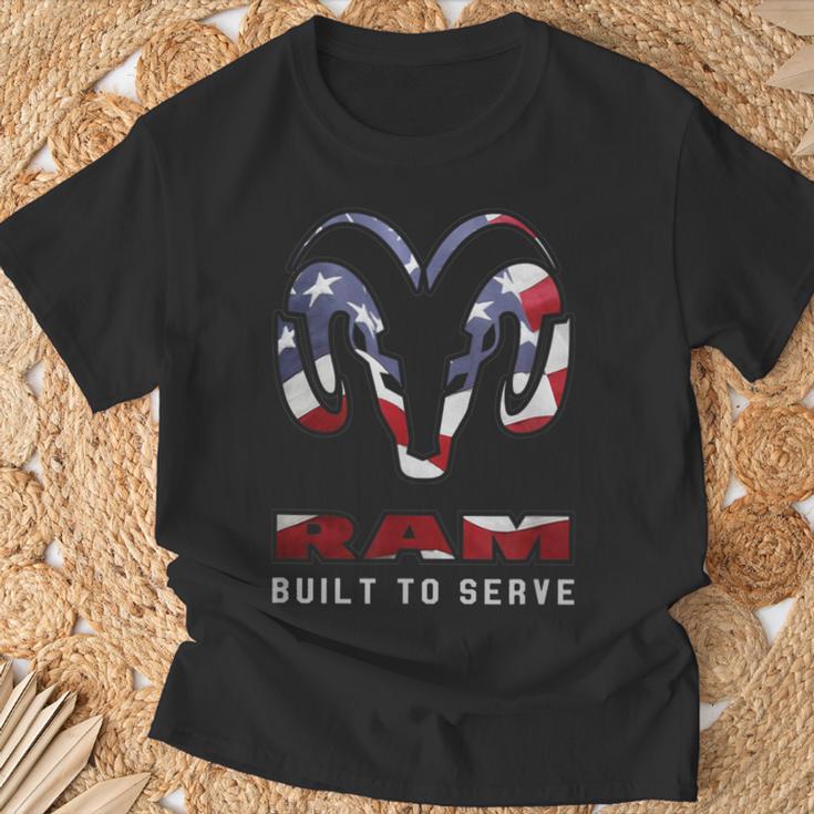 Ram Trucks Americana Built To Serve T-Shirt Geschenke für alte Männer