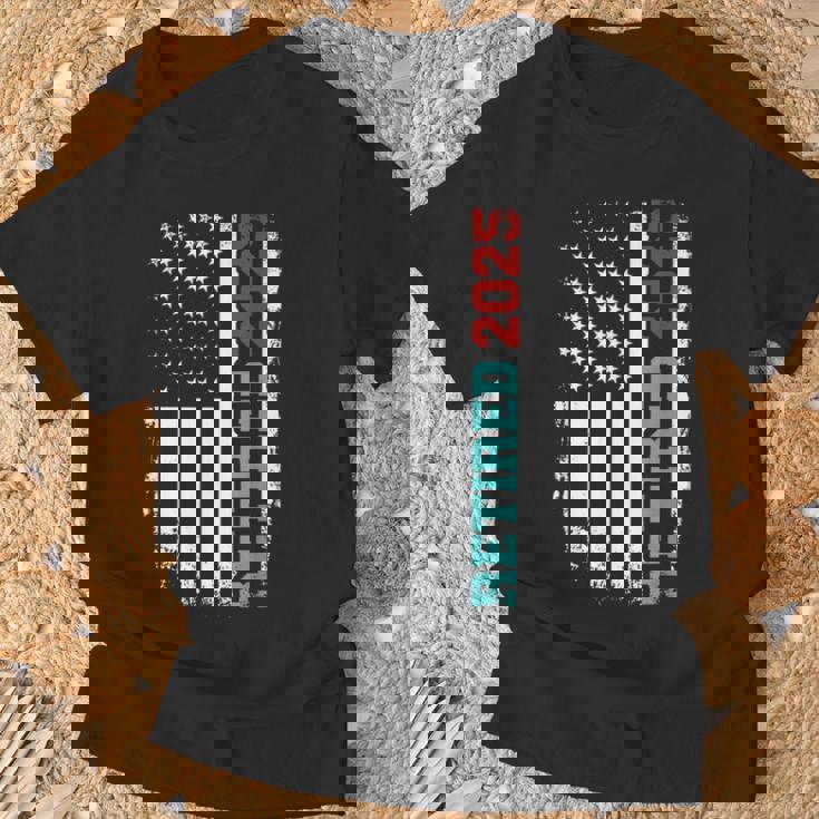 Retired 2025 Us American Flag For Retirement And Pensioner T-Shirt Gifts for Old Men