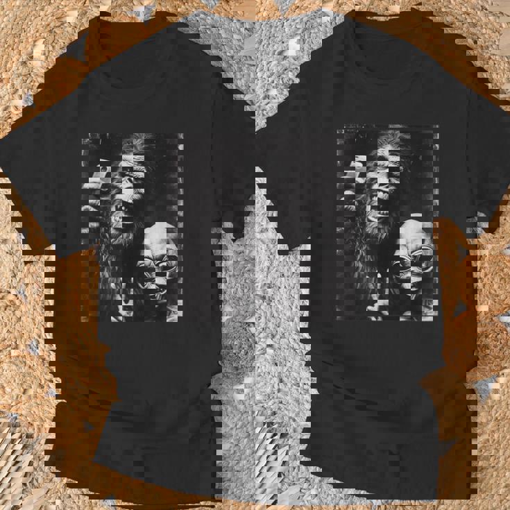Retro Gifts, Retro Bigfoot Shirts, Vintage Shirts, Bigfoot Shirts, Funny Shirts, Alien Shirts, Retro Shirts