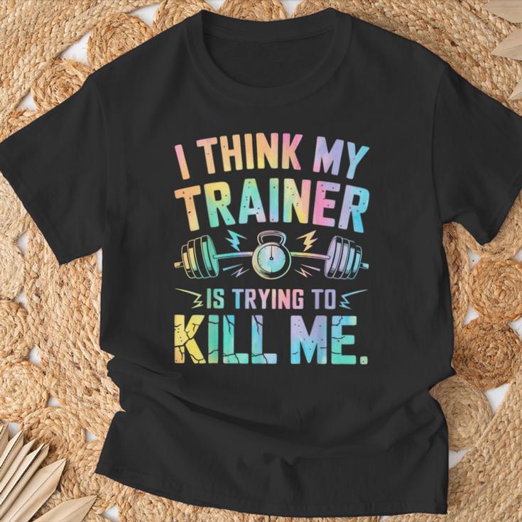 I Think My Trainer Is Trying To Kill Me T-Shirt Geschenke für alte Männer