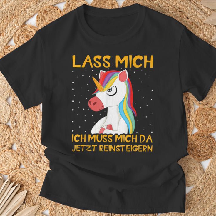 Unicorn Lass Mich Ich Muss Mich Da Jetzt Reineigern T-Shirt Geschenke für alte Männer