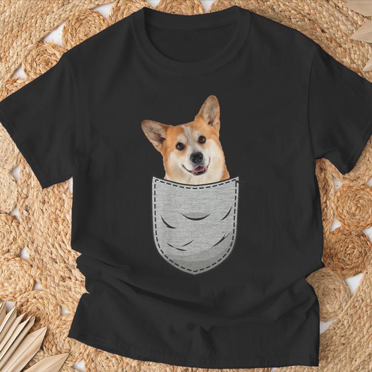 Welsh Corgi Pembroke Chest Pocket For Dog Owners T-Shirt Geschenke für alte Männer