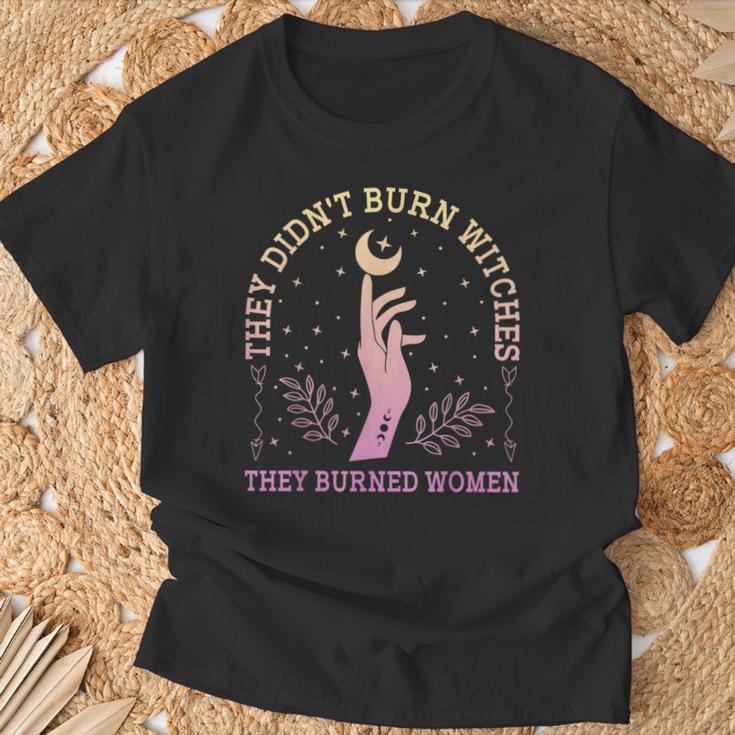 They Didn't Burn Witches They Feminist Burned Witchy T-Shirt Geschenke für alte Männer