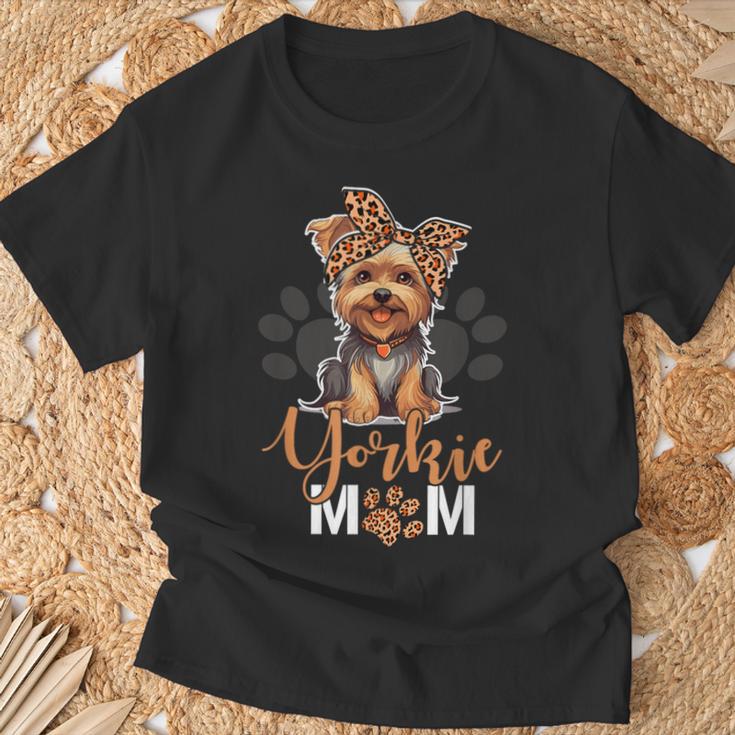 Yorkie Mom Yorkshire Leopard Dog Lovers Día De La Madre Camiseta unisex Regalos para ancianos