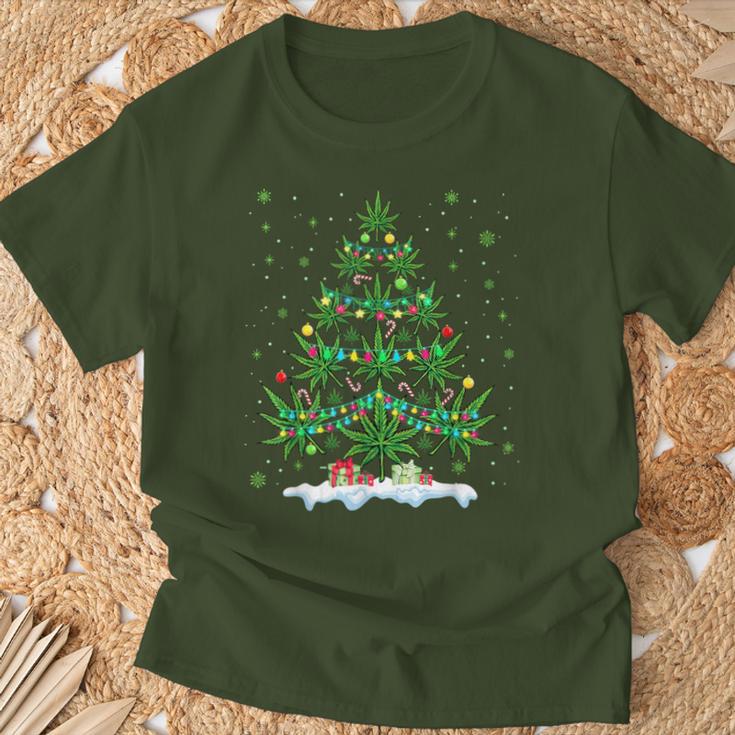 Cannabis Christmas Tree Marijuana T-Shirt Geschenke für alte Männer