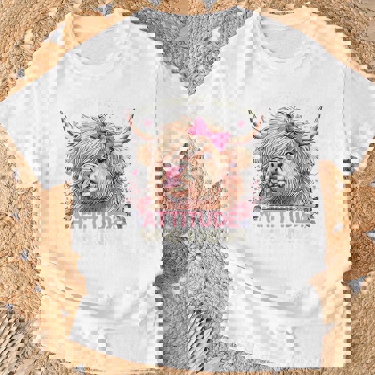 Apparently I Have An Attitude Sarcasm Fluffy Highland Cow T-Shirt Gifts for Old Men