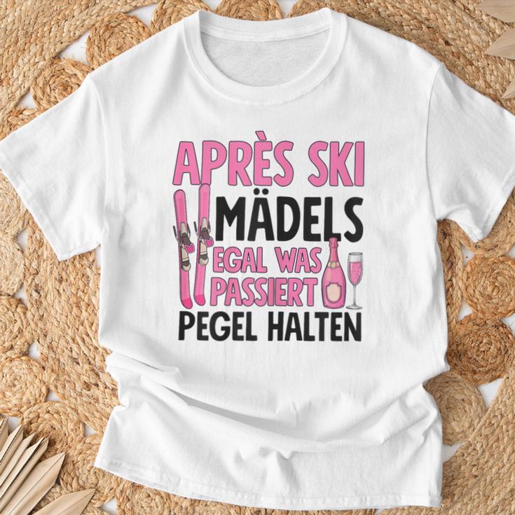 Apres Ski Mädels Egal Was Passiert Pegel Halten T-Shirt Geschenke für alte Männer