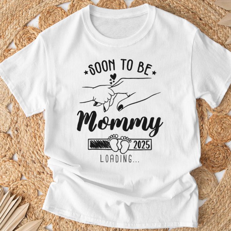 Bald Werde Ich Mama 2025 Mama Est 2025 Loading Wurde Zu Mama Befördert T-Shirt Geschenke für alte Männer