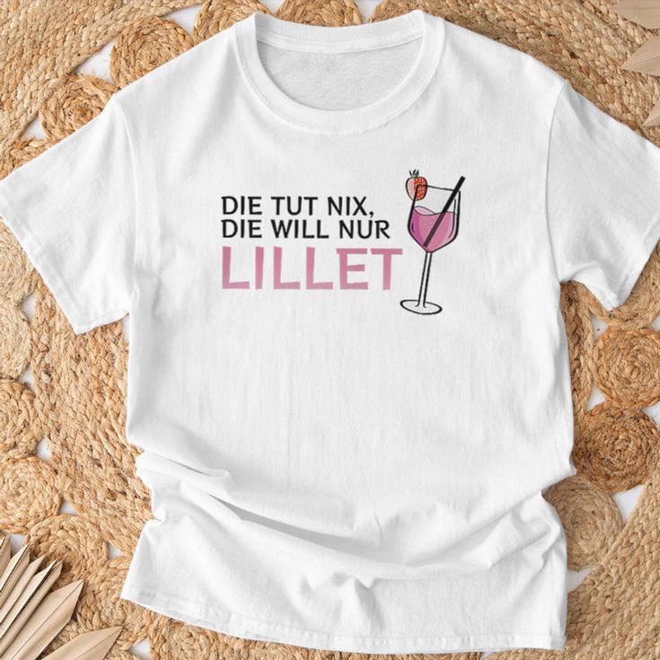 Die Tut Nix Die Will Nur Lillet Fan Summer Cocktail Party T-Shirt Geschenke für alte Männer