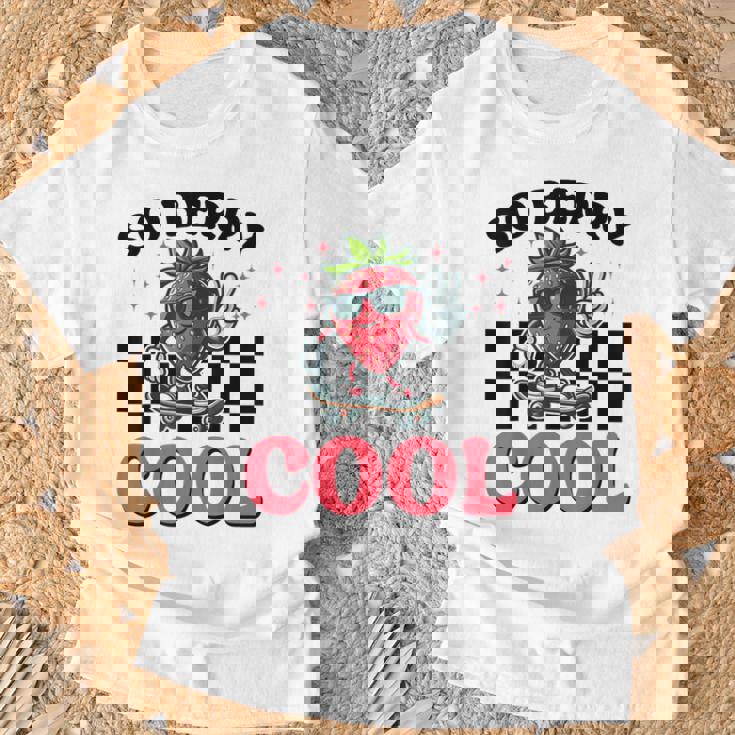 Berry Gifts, Fruit Lover Shirts, Strawberry Shirts, Groovy Shirts, Berry Shirts, Fruit Shirts