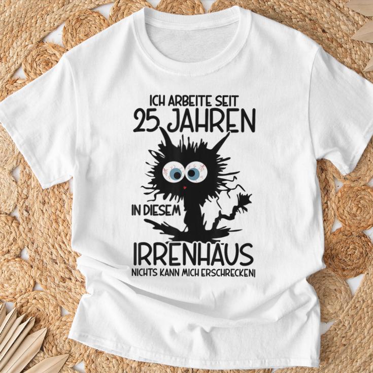 Ich Arbeite Seit 25 Jahren In Diesem Irrenhaus Gray T-Shirt Geschenke für alte Männer