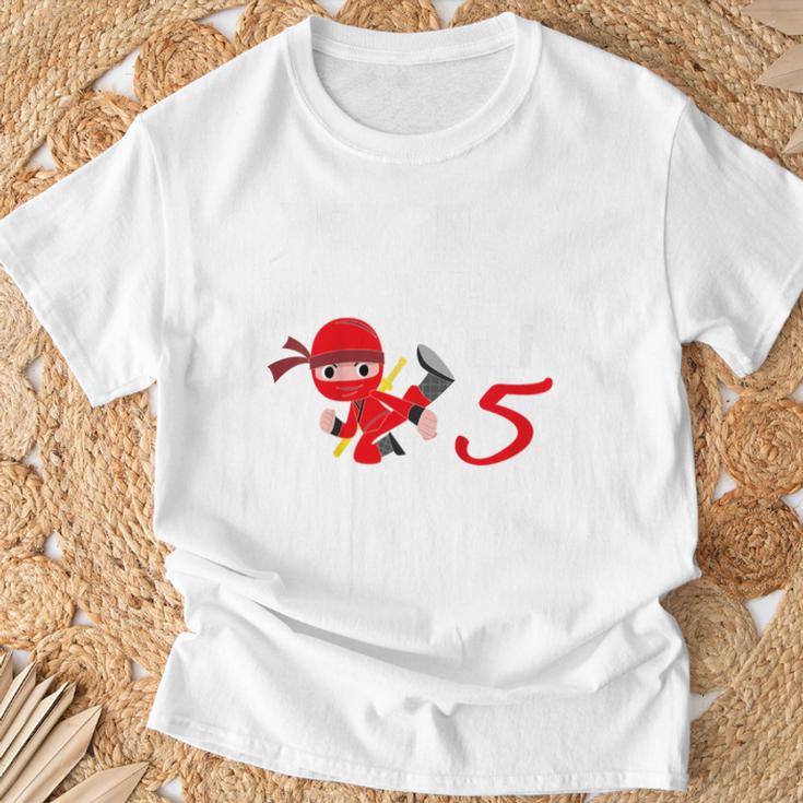 Kinder 5 Geburtstag Junge 5 Jahre Alt Fünfjähriger Ninja Rot T-Shirt Geschenke für alte Männer