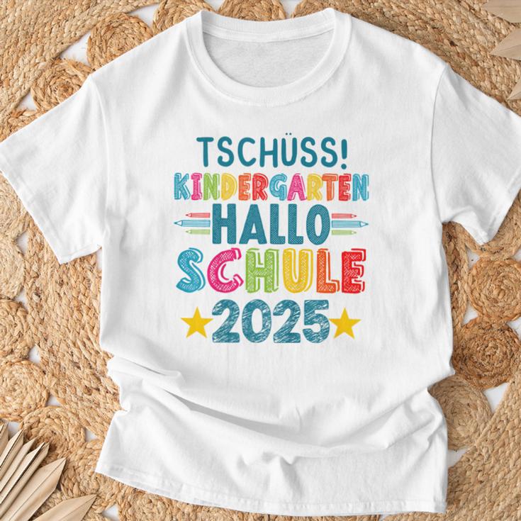 Kinder Tschüss Kindergarten Hallo Schule 2025 Lustig Kita Abgänger T-Shirt Geschenke für alte Männer