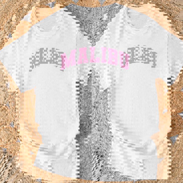Malibu California Usa College Style T-Shirt Geschenke für alte Männer