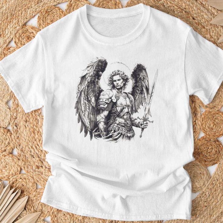 Saint Michael The Archangel Tattoo Style T-Shirt Geschenke für alte Männer