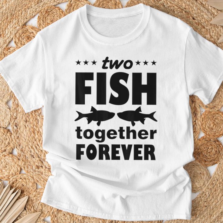 Two Fish Together Forever Angler T-Shirt Geschenke für alte Männer