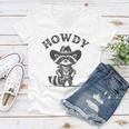 Howdy Raccoon Women's V-Neck T-Shirt - Fun Cowboy Animal Design