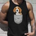 Beagle In The Chest Pocket Pocket For Dog Owners Tank Top Geschenke für Ihn