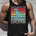 Dinosaurio Retro Con Texto En Inglés Thats What I Do I Eat Pizza And Forget Things Camiseta sin mangas Regalos para él