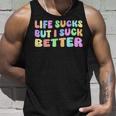 Life Sucks But I Suck Better Saying For Adults Humour Tank Top Geschenke für Ihn