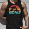 Palmera Tropical Hawaiana Retro Atardecer Hawaii Beach Camiseta sin mangas Regalos para él