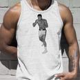 Muhammad Ali Trained To Fight Henry Cooper 1966 Tank Top Geschenke für Ihn