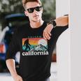 Folsom California Retro 80S Bigfoot Mountains T-shirt à manches longues Cadeaux pour lui