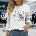 I Need A Hugo Spritz Summer Elderberry Prosecco Cocktail Hug Langarmshirts Geschenke für Sie