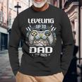 Dad Level Unlocked Est 2025 Leveling Up To Dad Langarmshirts Geschenke für alte Männer