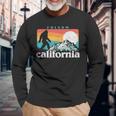 Folsom California Retro 80S Bigfoot Mountains T-shirt à manches longues Cadeaux pour les vieillards