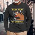 Ugly Christmas Sweater Pew Pew Crazy Reindeer Xmas Langarmshirts Geschenke für alte Männer