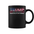 Donald Trump 2024 Recibiendo Balas Por Estados Unidos En Las Elecciones Taza de café