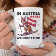 In Austria We Ski We Don't Hop Kangaroo Austria Tassen Lustige Geschenke