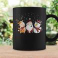 Santa Claus Reindeer And Snowman In The Snow I Christmas Tassen Geschenkideen