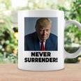 Nunca Entregues Las Elecciones Presidenciales De Trump 2024 Taza de café Ideas de regalos