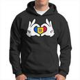 Manos De Dibujos Animados Formando Corazón Bandera Moldavia Sudadera