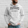 Harvard Massachusetts Maintage Athletic Sports Gray Kapuzenpullover Geschenke für Ihn