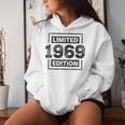 56 Cumpleaños Hombres 56 Años Retro Es Nacidos En 1969 Sudadera con capucha para mujer Regalos para ella