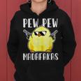 Pew Pew Madafakas Crazy Chicken Gun Regalos Divertidos Sudadera con capucha para mujer