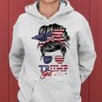 Trump Girl No Apologies Messy Bun Trump 2024 Bandera Estadounidense Sudadera con capucha para mujer