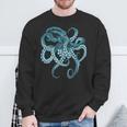 Deep Sea Blue Octopus In Combat Posture Sweatshirt Geschenke für alte Männer