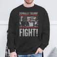 Donald Trump Fist Pump We Fight American Flag Trump 2024 Sweatshirt Geschenke für alte Männer