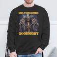 Kiss Your Homies Goodnight Cringe Hard Skeleton Meme Sweatshirt Geschenke für alte Männer